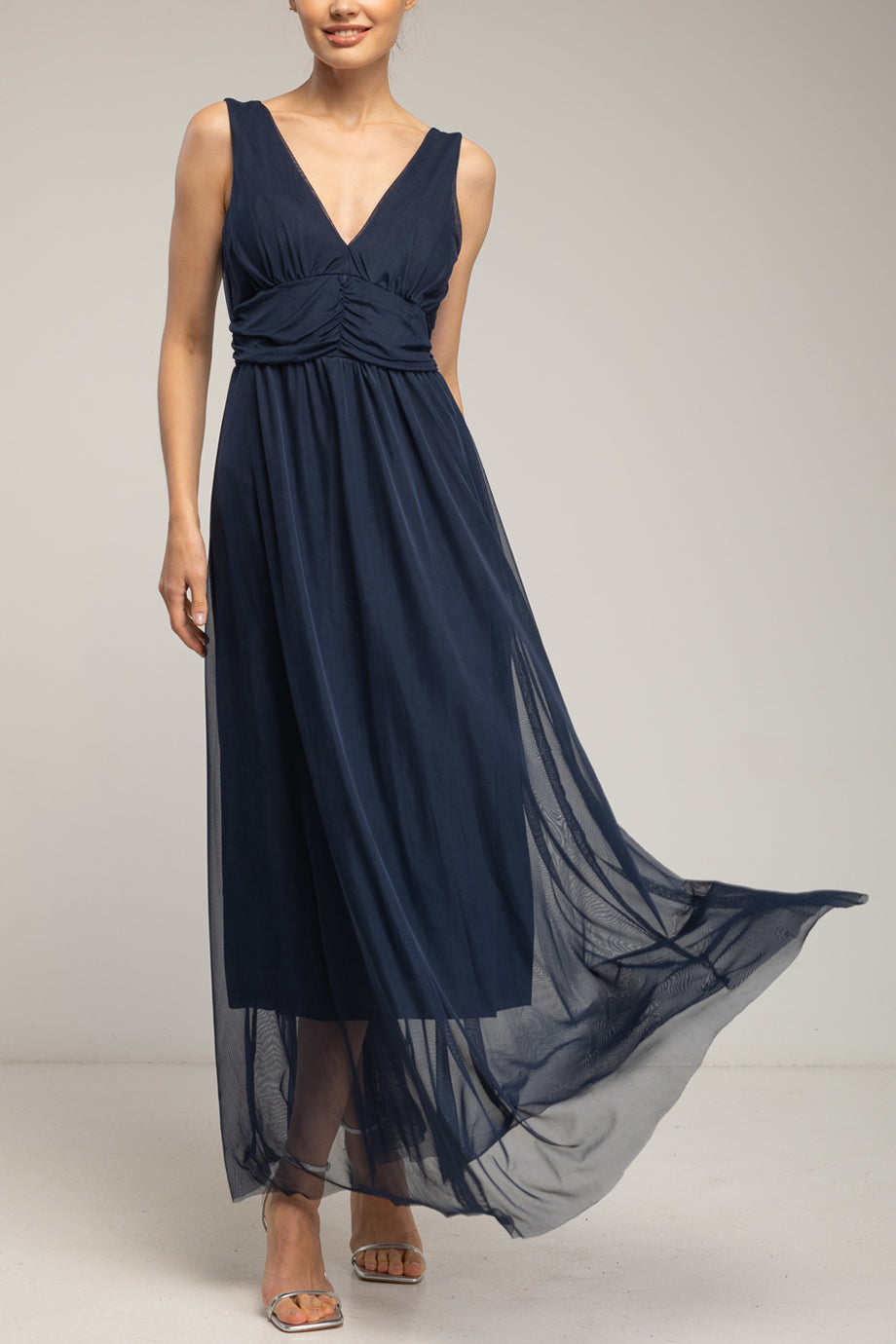 Velmora Μπλε Μακρύ Αμάνικο Φόρεμα από Τούλι με Λαιμόκοψη V | Γυναικεία Φορέματα - Evening Dresses| Velmora Blue Long Sleeveless Tulle Dress with V-Neckline