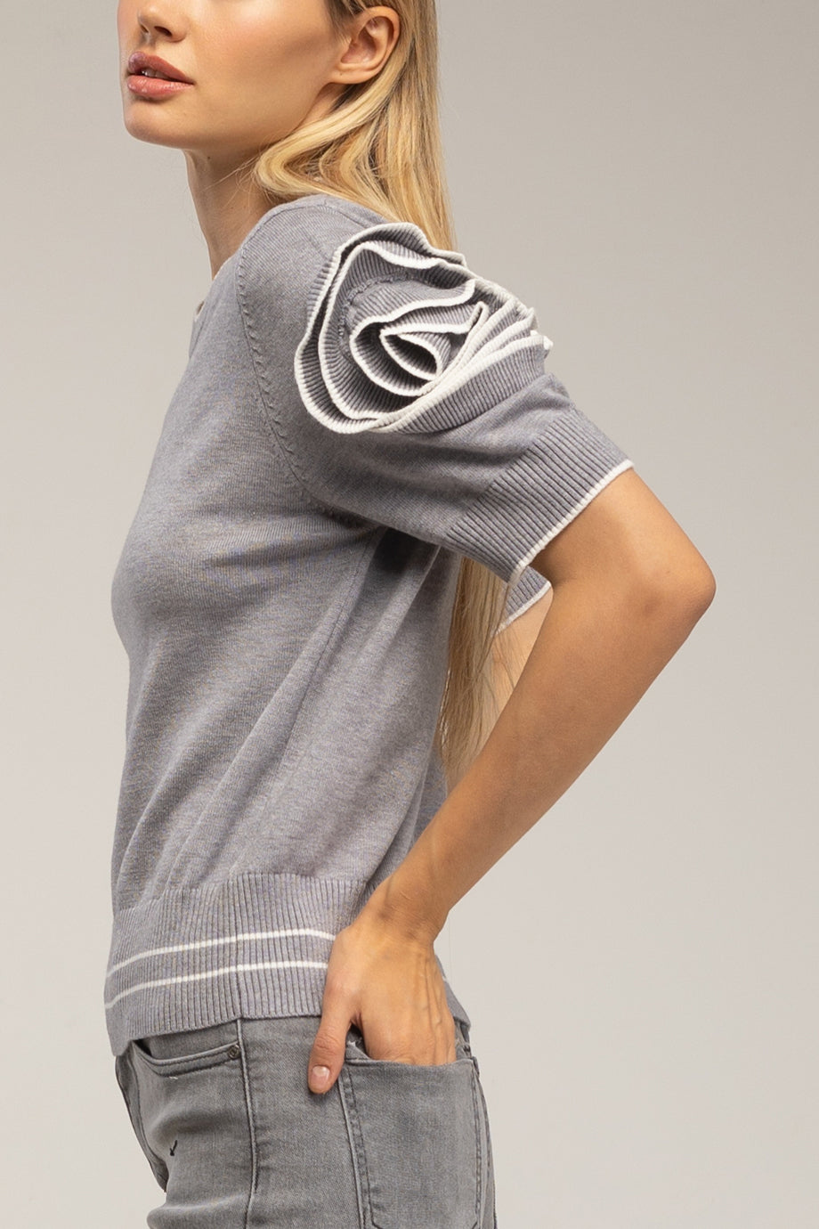 Florisse Μπλούζα με Κοντά Μανίκια και Λουλούδια | Τοπ, Μπλούζες Knits Knitwear| Florisse Top with Floral Sleeve Details