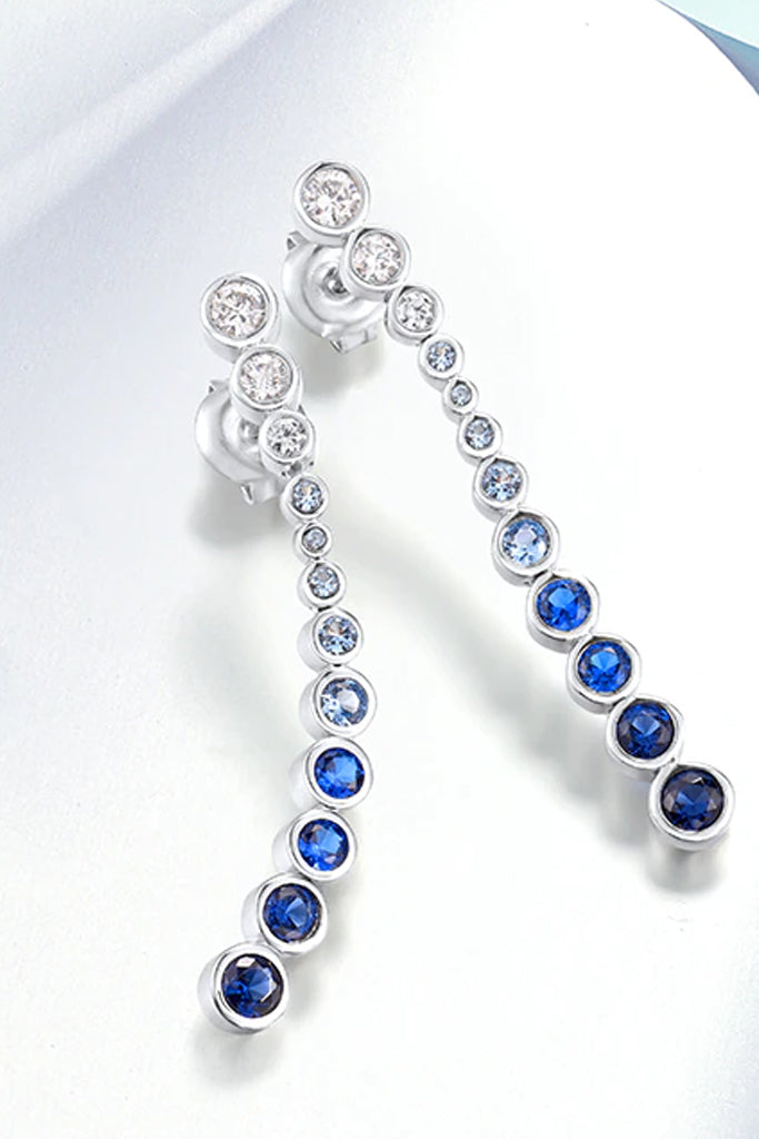 Boucles d'oreilles Taylor longues en argent avec cristaux et pierres précieuses spinelles bleues