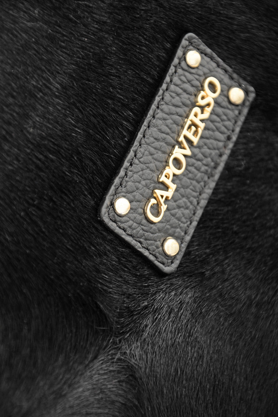 CAPOVERSO CAVALLINO Sac en Cuir Noir avec Poils de Poney