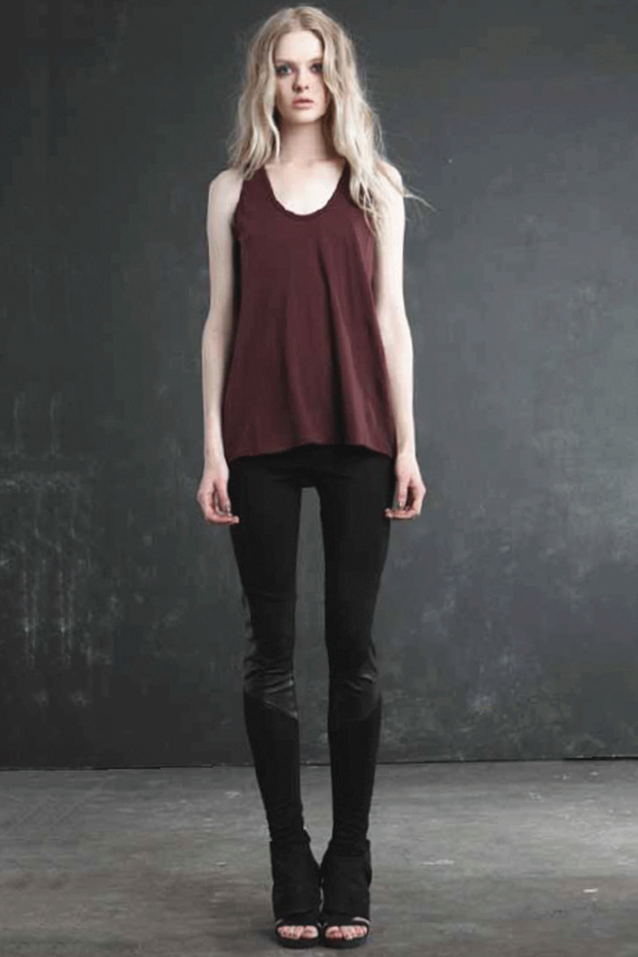 Λαδί Αμάνικο Τοπ | Γυναικεία Ρούχα