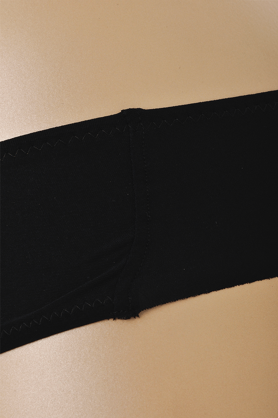 Μαύρο Στρινγκ - La Perla | Γυναικεία Εσώρουχα