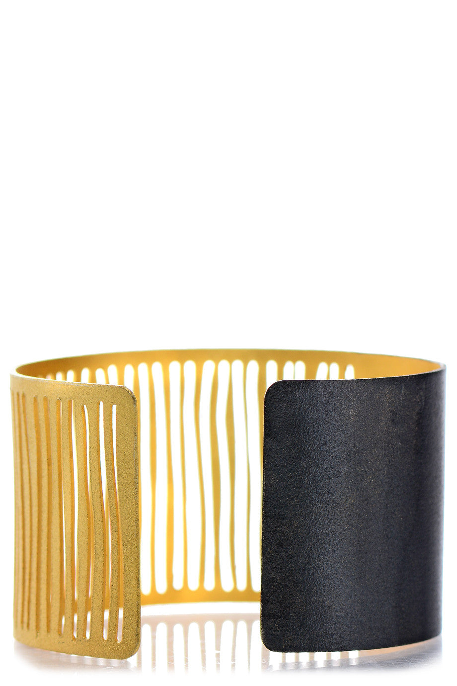 Χρυσό Βραχιόλι Χειροπέδα - Sarina | Κοσμήματα