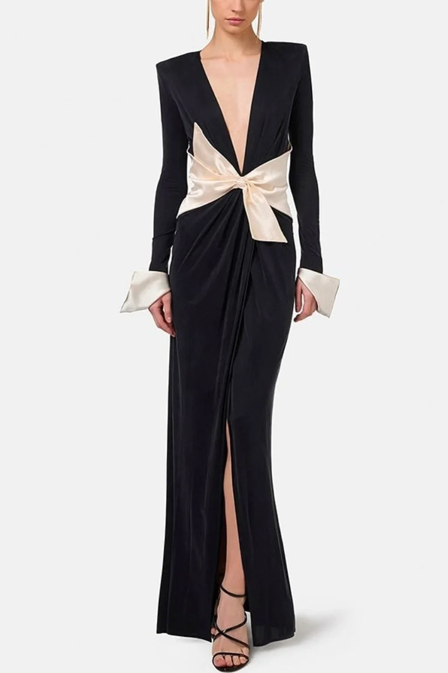 Marquise Μαύρο Μάξι Φόρεμα με Βαθύ Ντεκολτέ και Σατέν Ζώνη | Evening Dresses - Φορέματα - Βραδινά | Marquise Black Maxi Dress with Deep V-Neck and Satin Bow