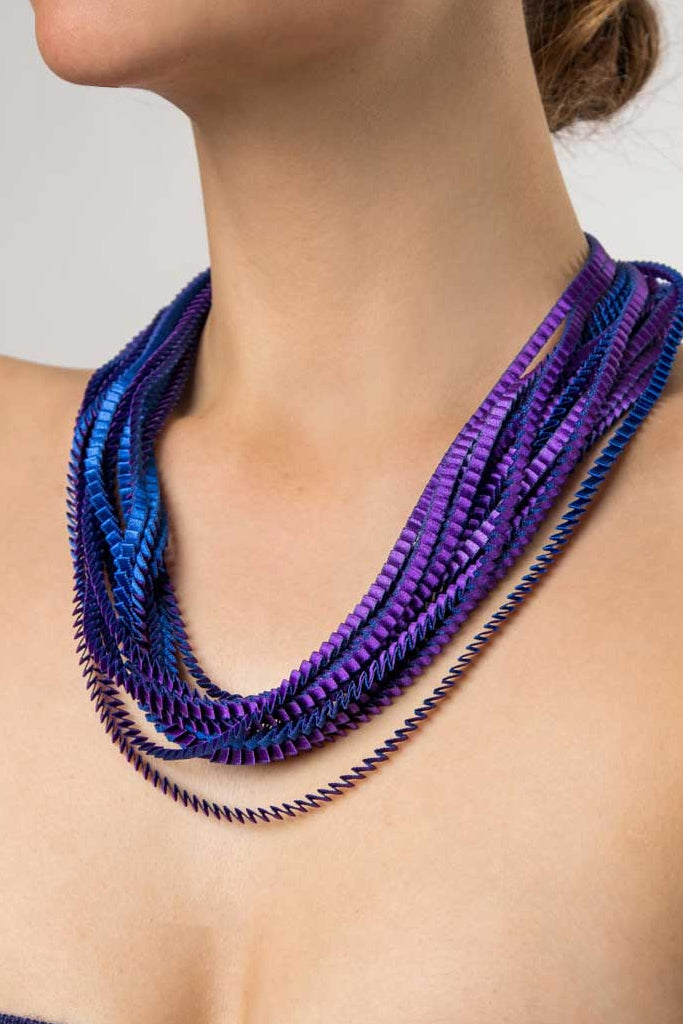 Essilp Mωβ Πολύχρωμο Υφασμάτινο Κολιέ KL21 - Alexandra Tsoukala | Κολιέ Necklaces Essilp Purple Multicolor Pleated Necklace