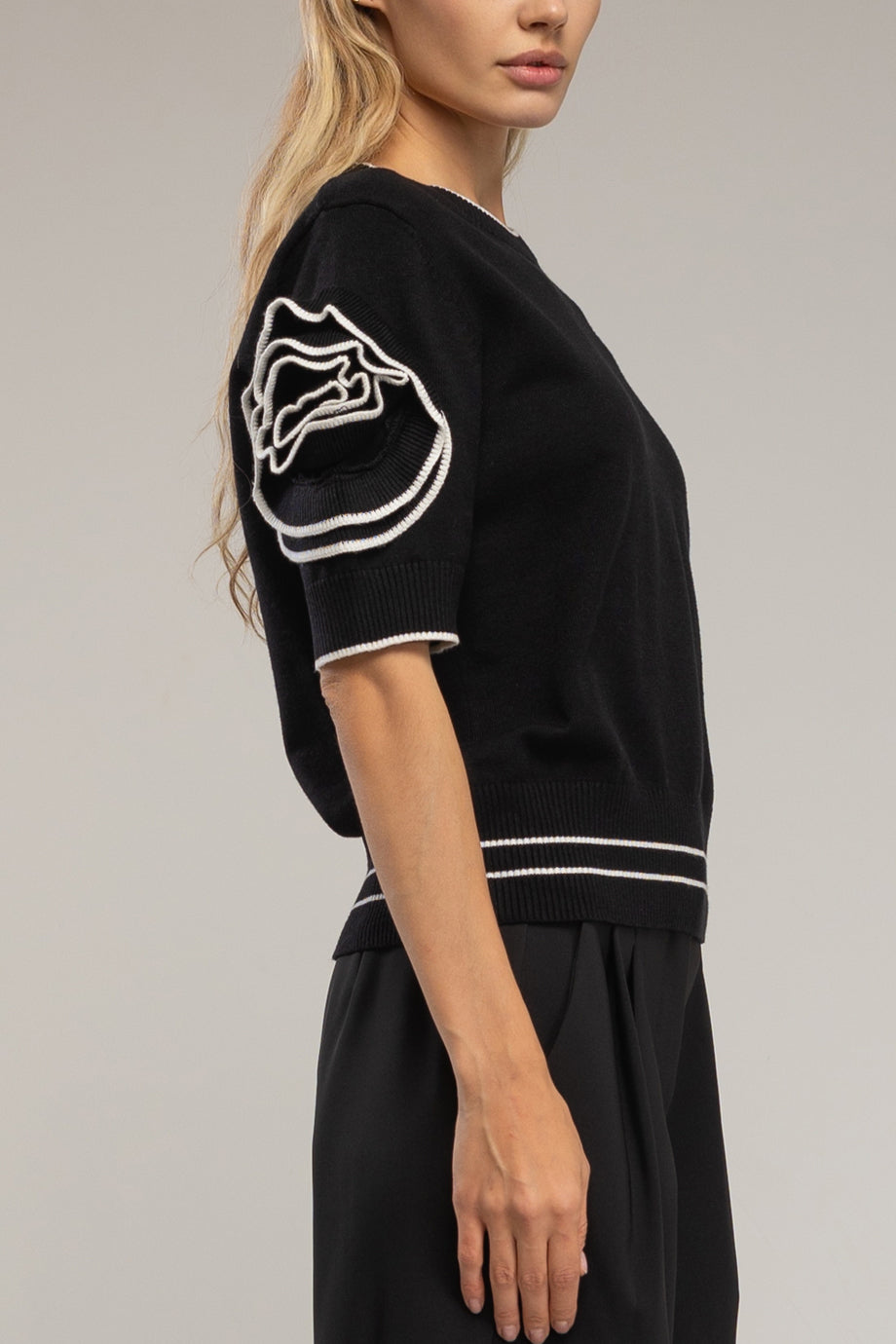 Florisse Μπλούζα με Κοντά Μανίκια και Λουλούδια | Τοπ, Μπλούζες Knits Knitwear| Florisse Top with Floral Sleeve Details