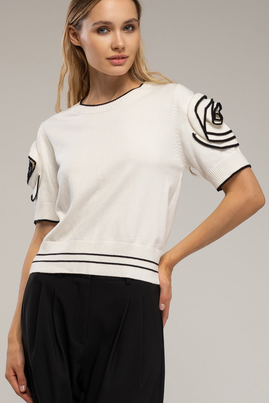 Florisse Μπλούζα με Κοντά Μανίκια και Λουλούδια | Τοπ, Μπλούζες Knits Knitwear| Florisse Top with Floral Sleeve Details